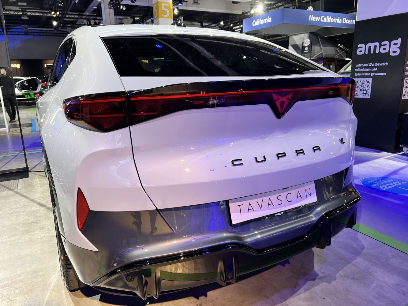 Rear view with distinctive taillights and aerodynamic diffuser