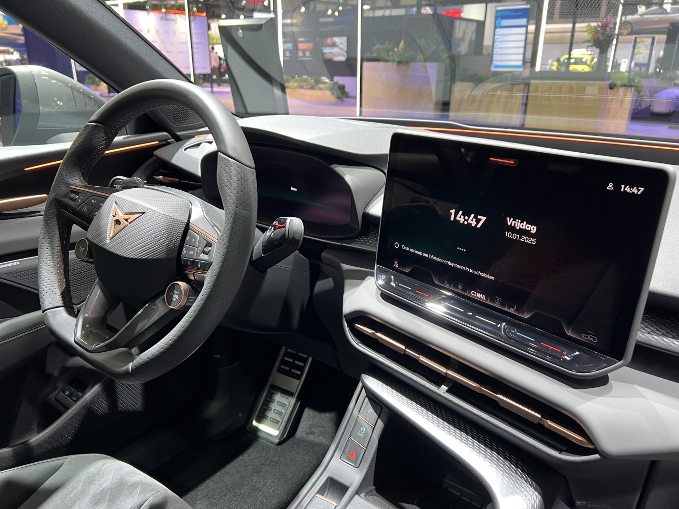Digital dashboard and touchscreen infotainment with luxury steering wheel