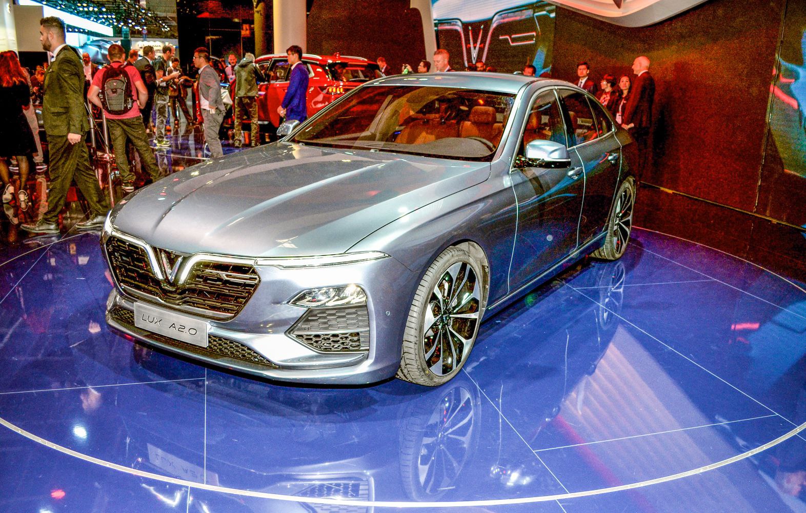 Front view of VinFast LUX A with sporty alloy wheels and signature grille