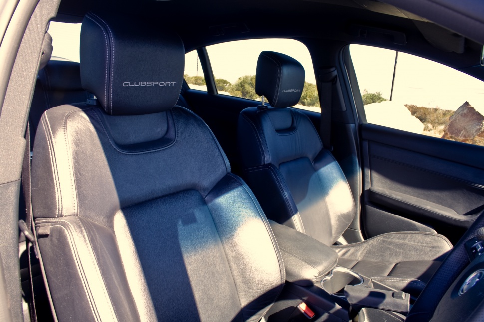 Black leather front seats with Clubsport embroidery.