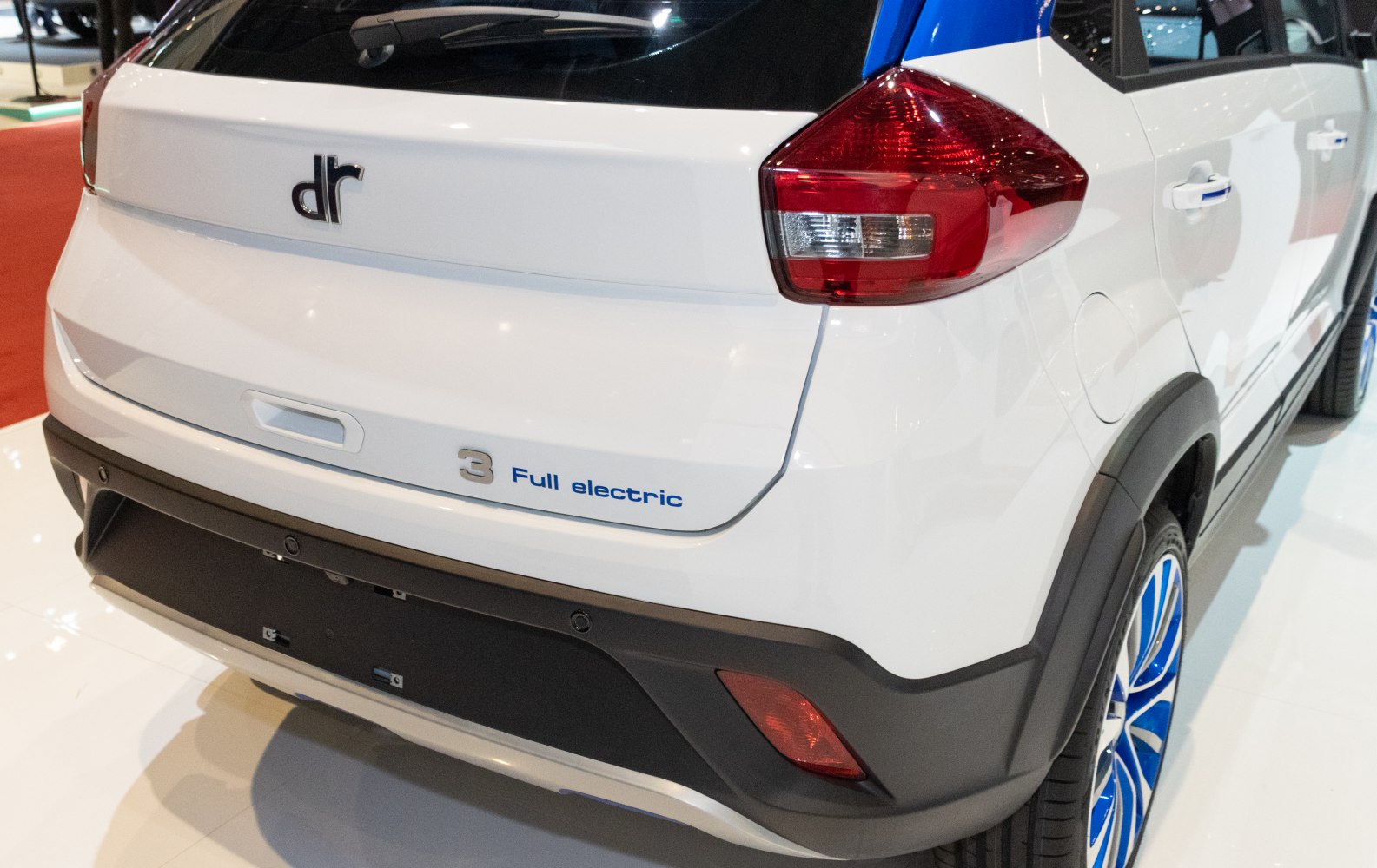 Rear section close-up with tail light and full electric badge