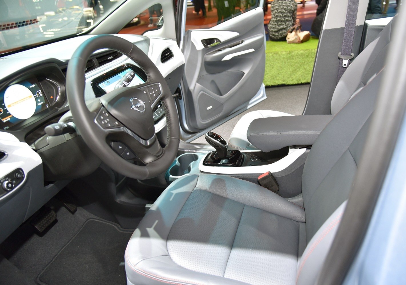 Digital dashboard and modern gear selector in vehicle interior