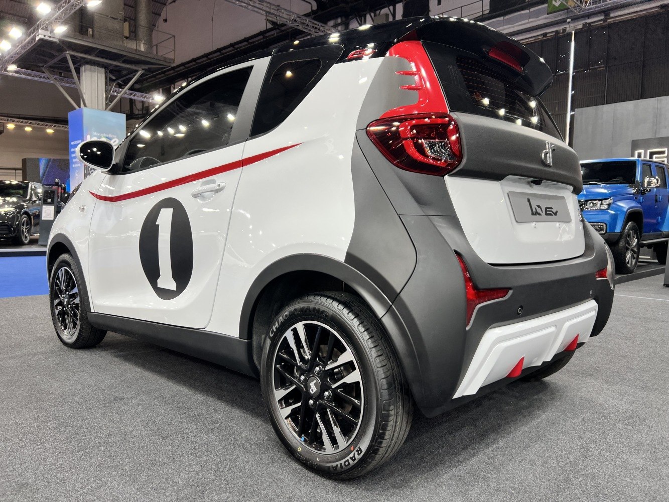 3/4 rear-left view