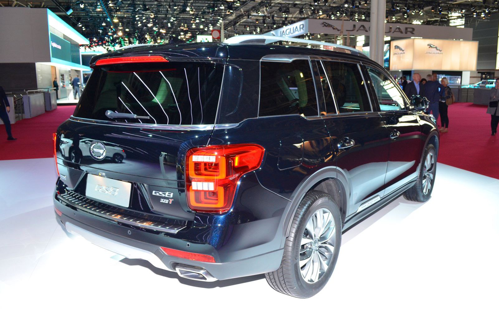 Rear view of SUV with distinctive LED taillights and roof spoiler