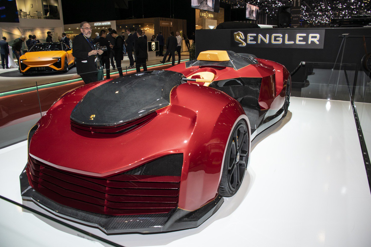 3/4 front-left view