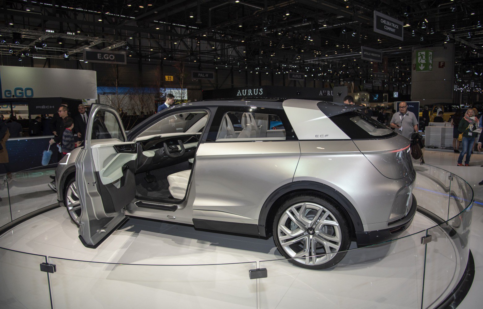 Rear-hinged front door, sleek alloy wheels, electric SUV exterior design