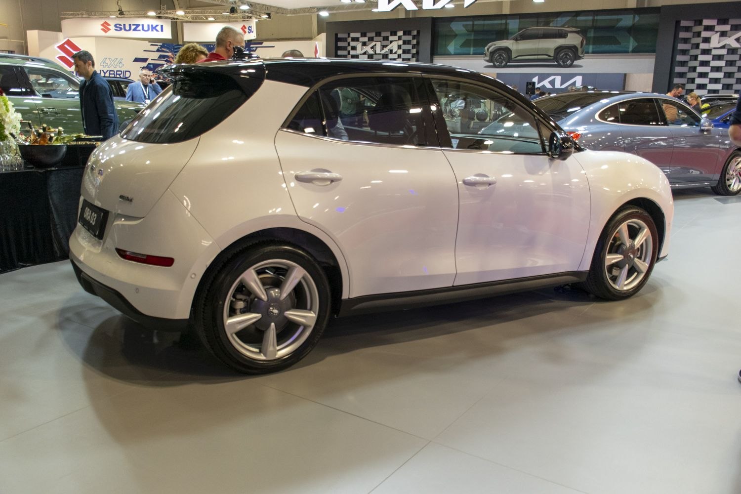 3/4 rear-right view