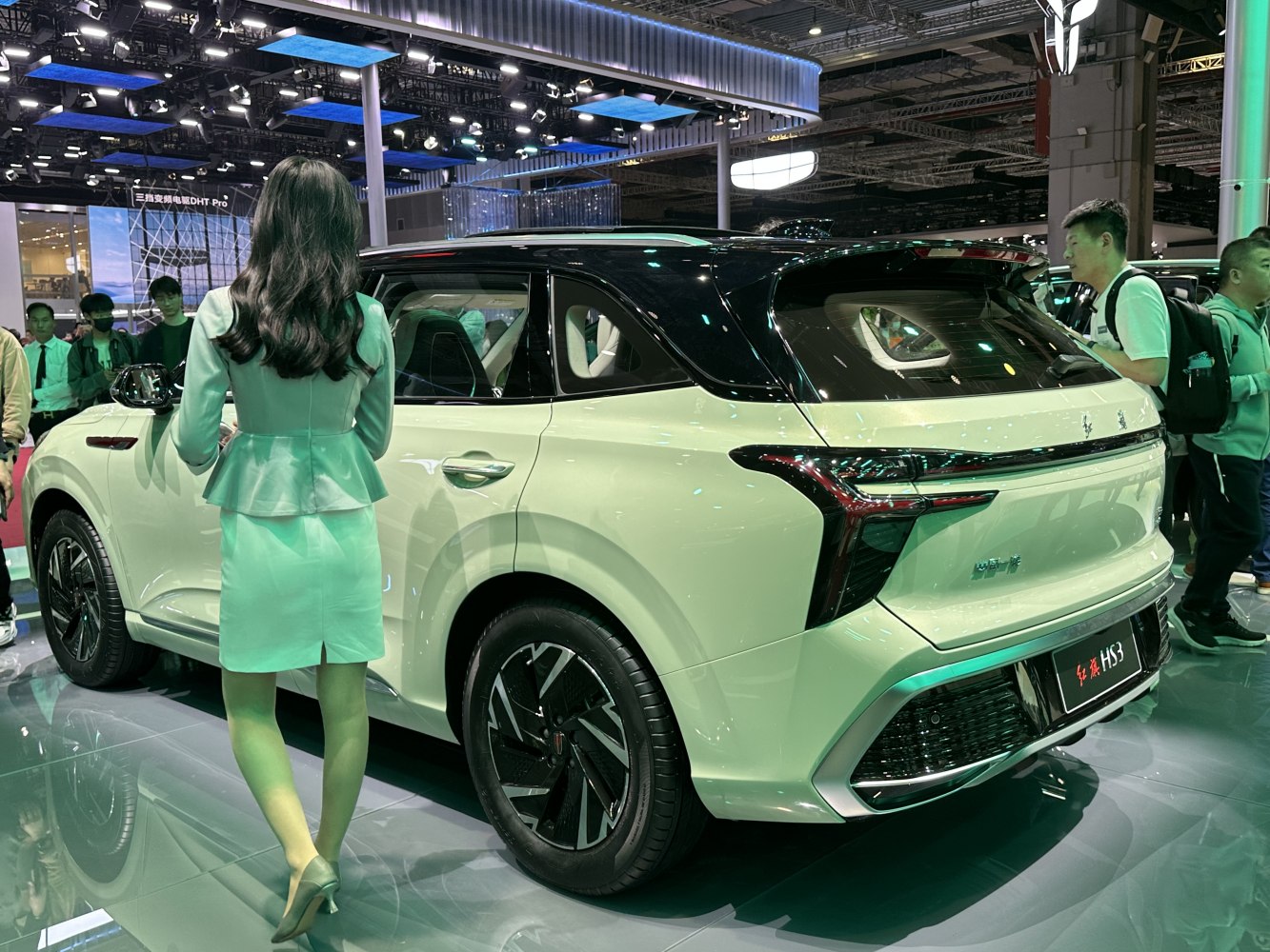 Rear view of a modern SUV with distinctive taillights and wheel design.
