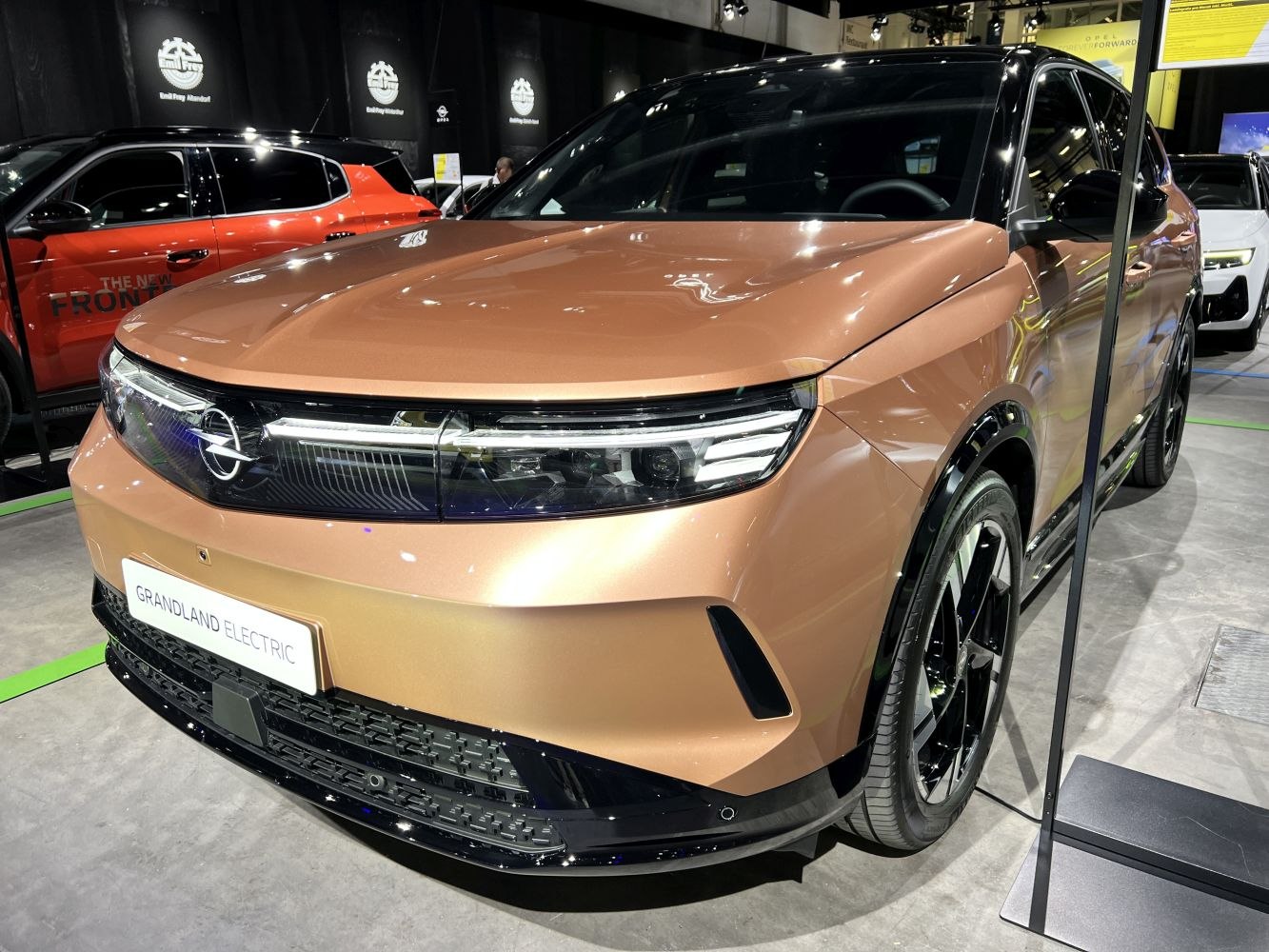 Front end view with LED headlights and modern grille design