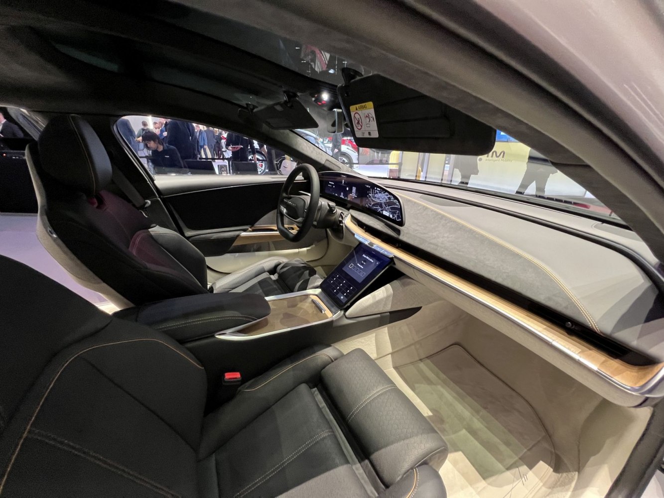 Modern digital dashboard with spacious, luxurious cabin and premium seats