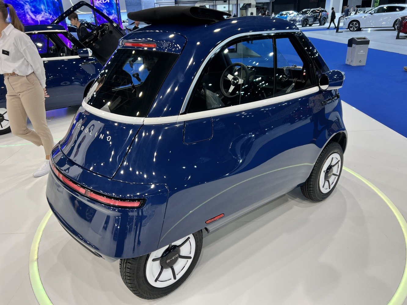 3/4 rear-right view