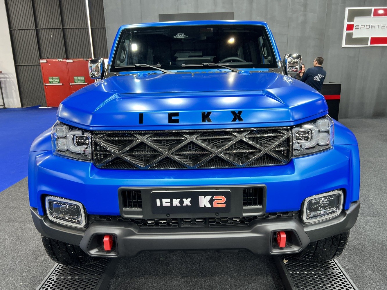 Front view of SUV with bold grille and LED headlights
