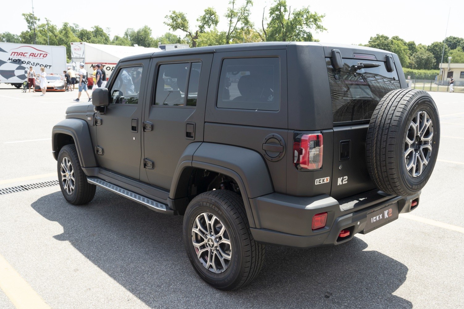 3/4 rear-left view