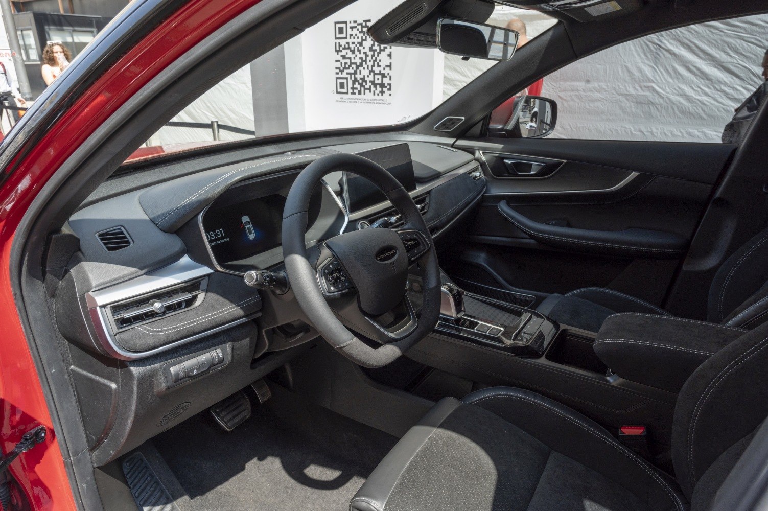 Digital instrument cluster and multifunction steering wheel interior