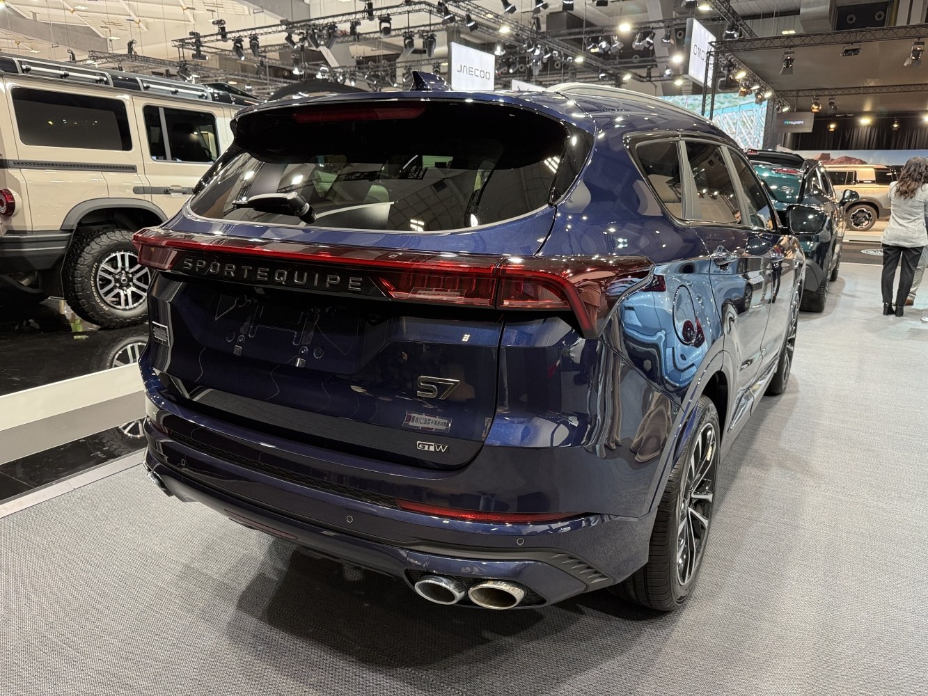 Rear view with quad exhaust and LED tail lights