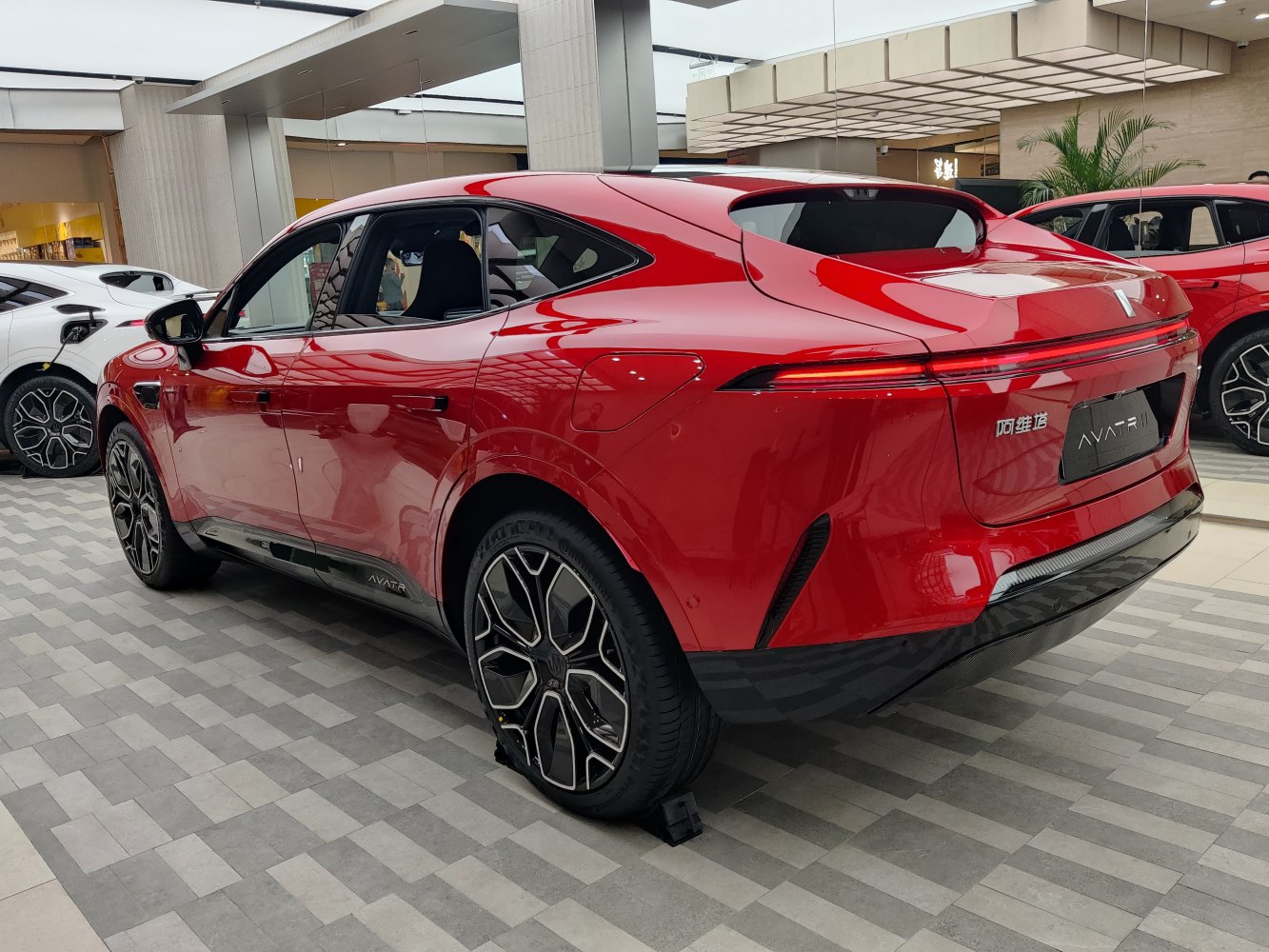 3/4 rear-left view
