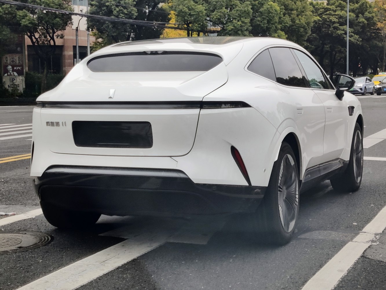 3/4 rear-right view