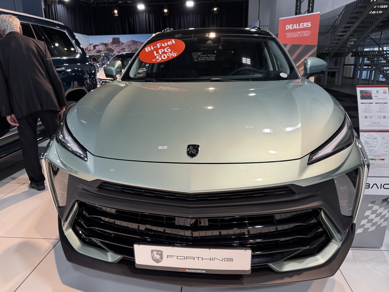 Front view of Forthing T5 EVO with distinctive grille and Bi-Fuel LPG sticker