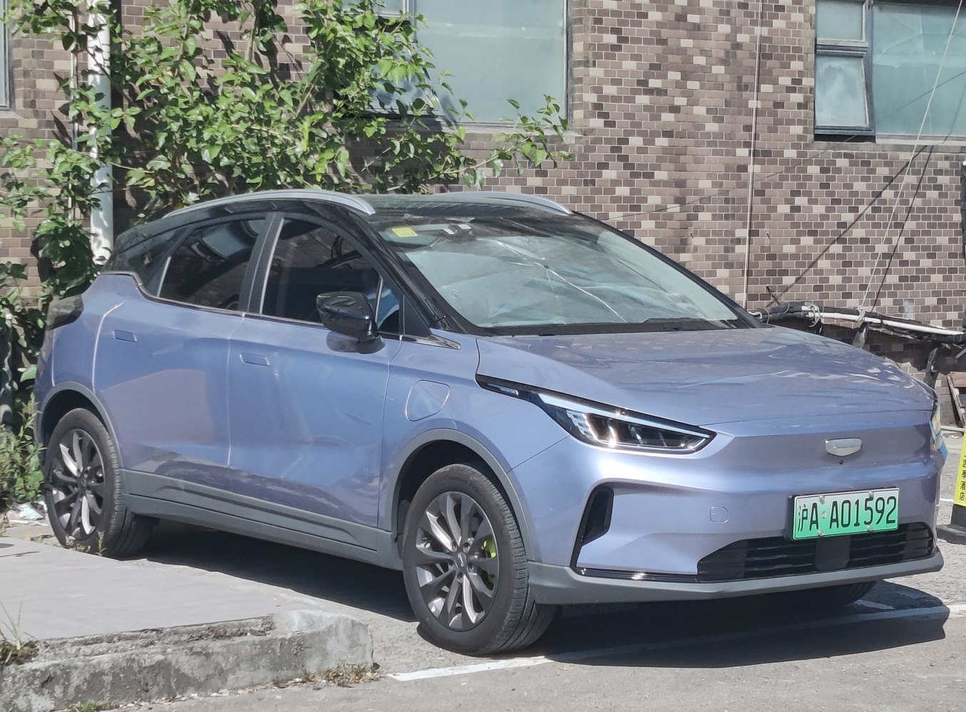 Electric crossover with LED headlights and aerodynamic side profile
