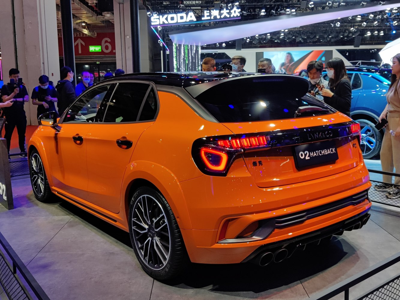 3/4 rear-left view