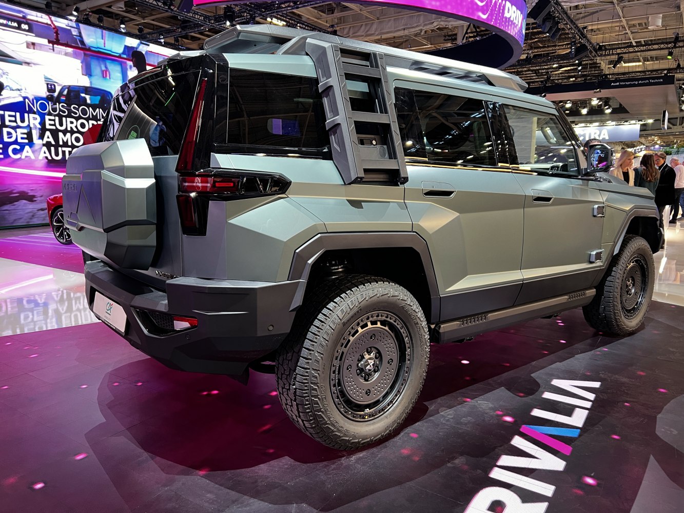 3/4 rear-left view