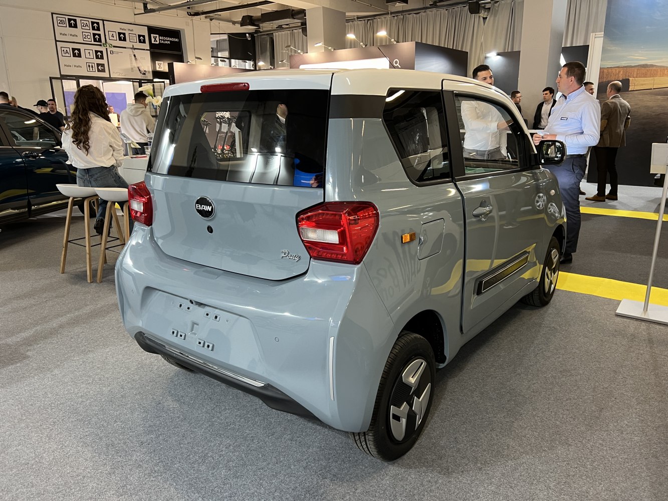 3/4 rear-right view