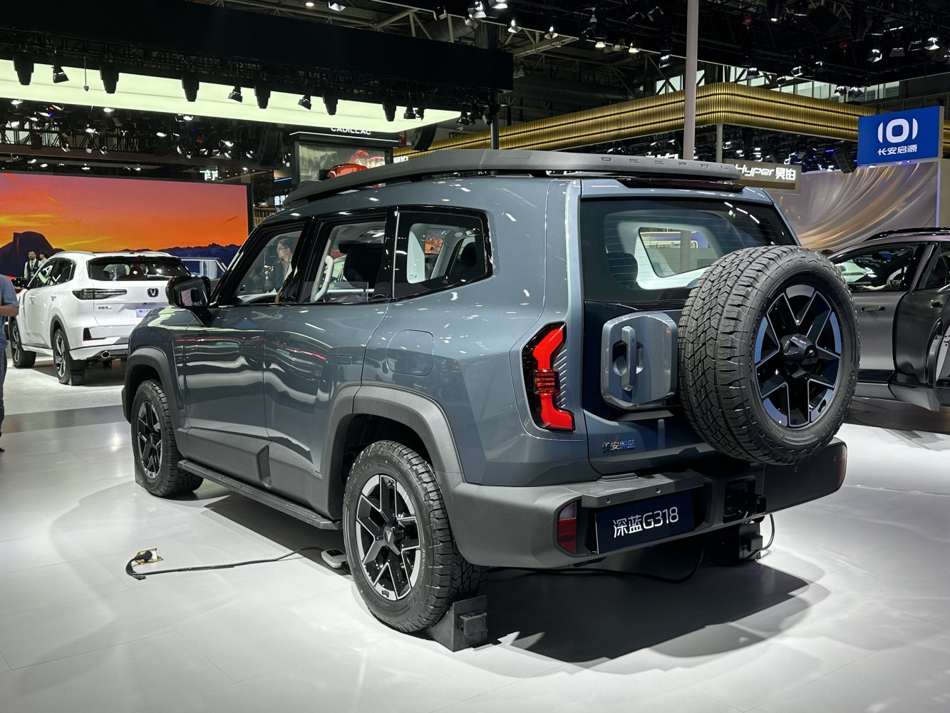 3/4 rear-left view