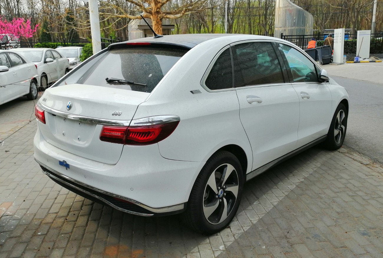 Rear view with sleek tail lights and rear wiper