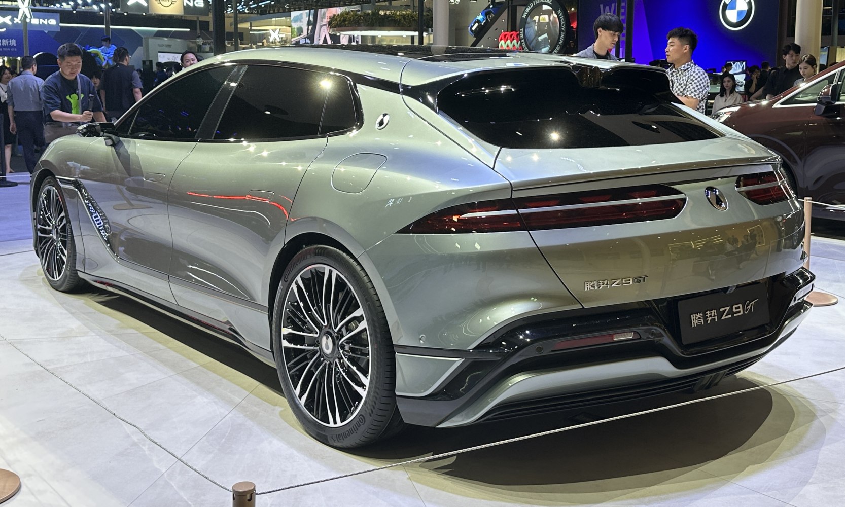 3/4 rear-left view