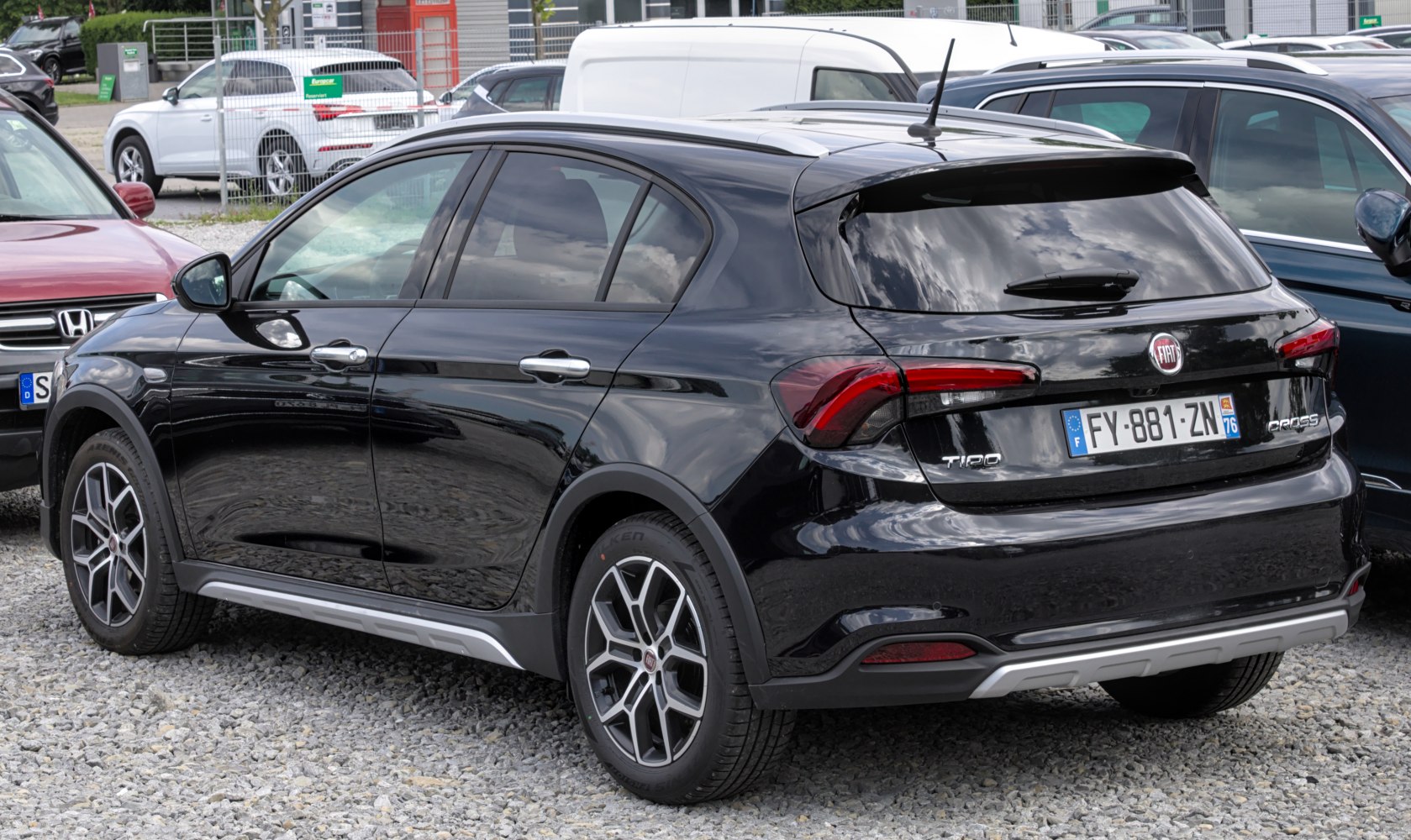 3/4 rear-left view