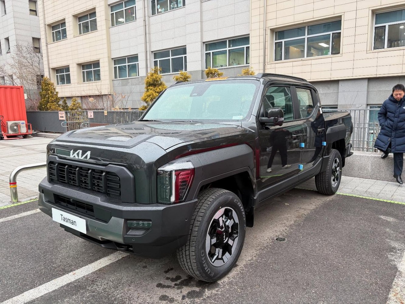 Pickup truck with bold grille and rugged wheels