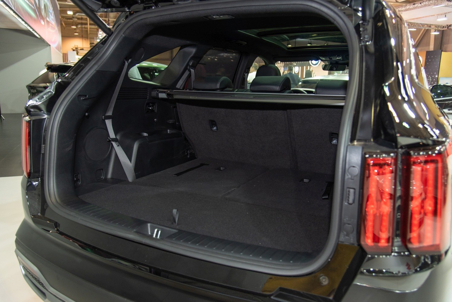 Spacious SUV cargo area with fold-flat rear seats and large trunk space