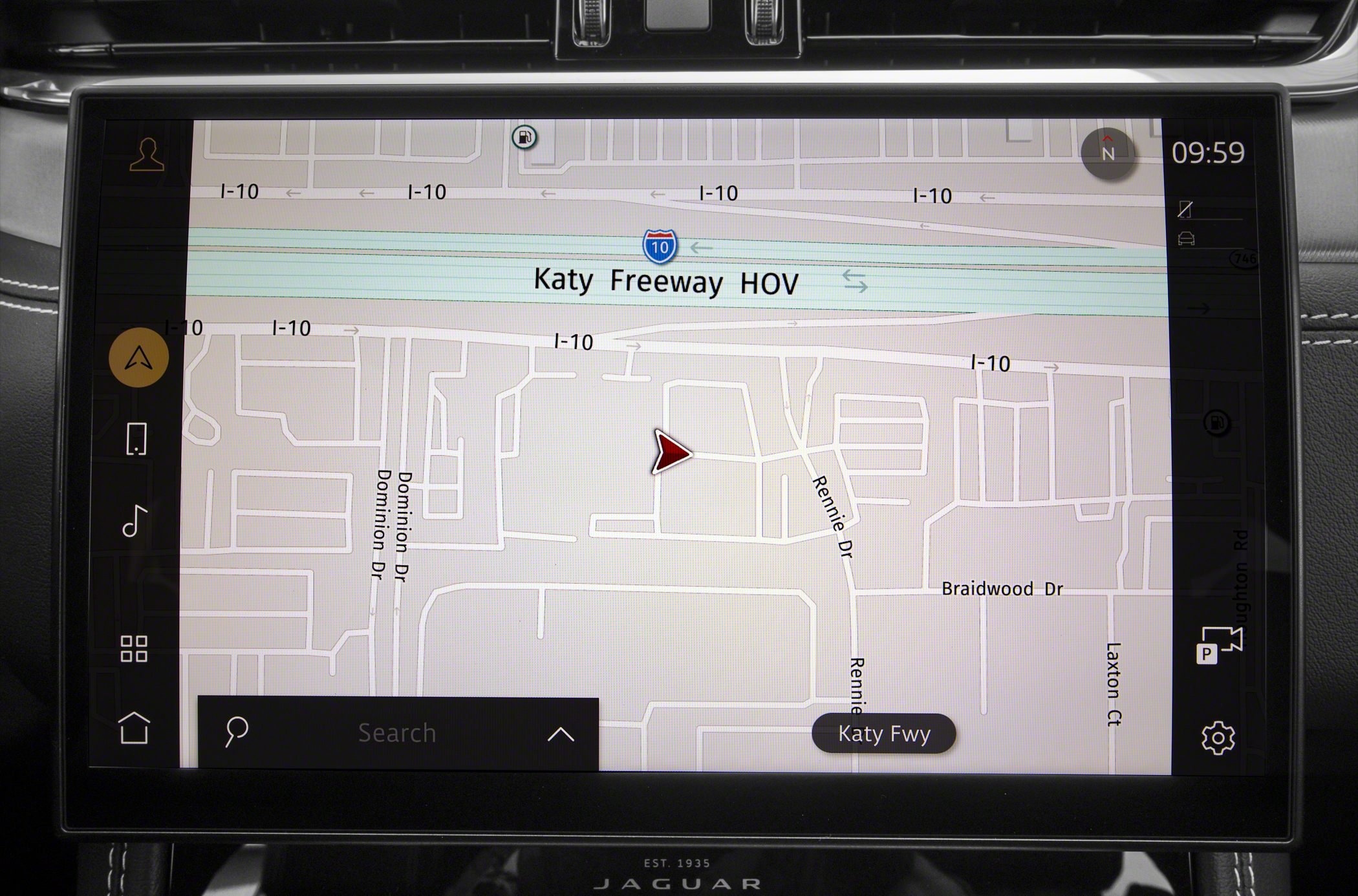 Touchscreen navigation display with map and routing features