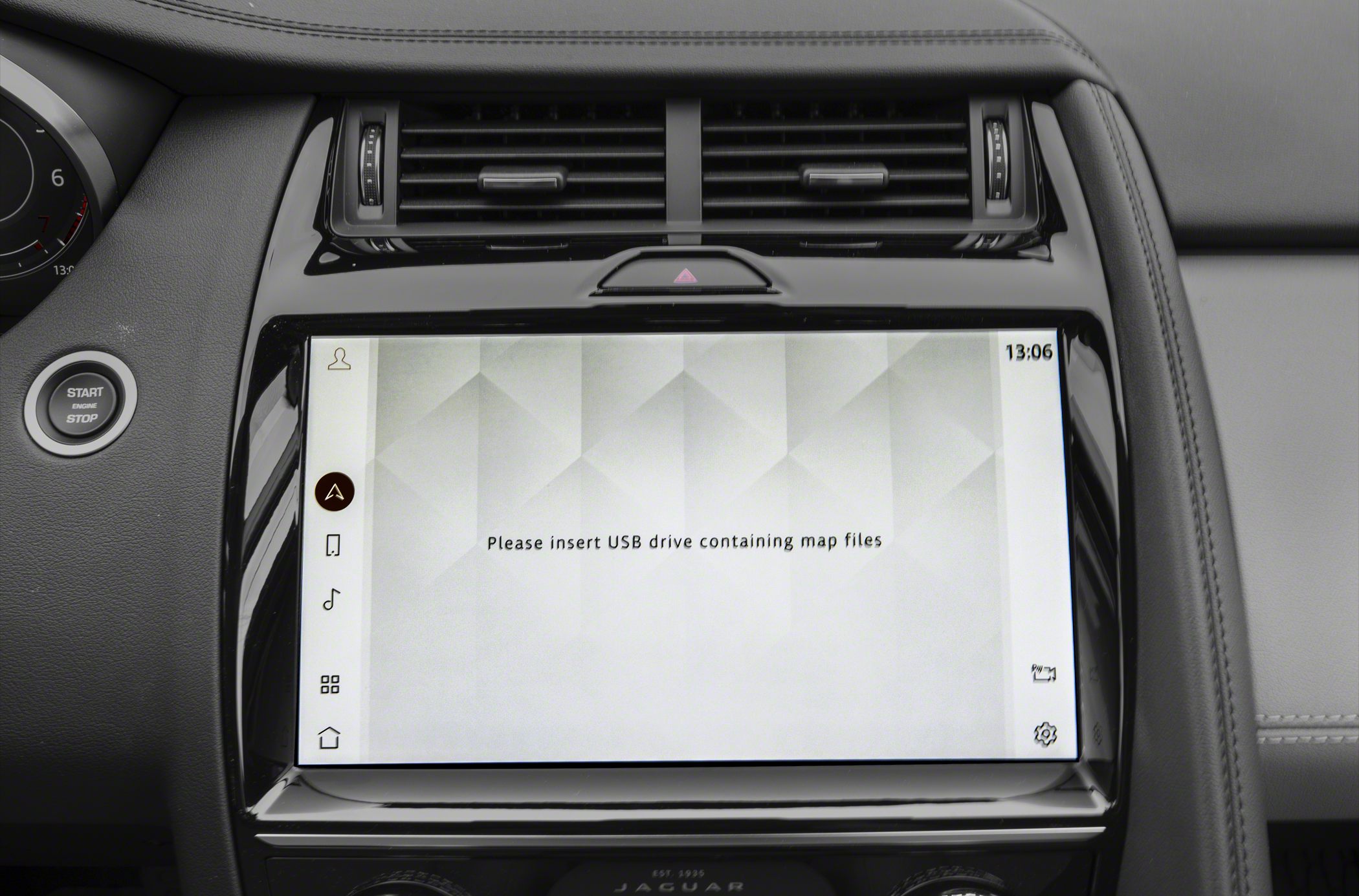 Infotainment display with navigation USB map prompt