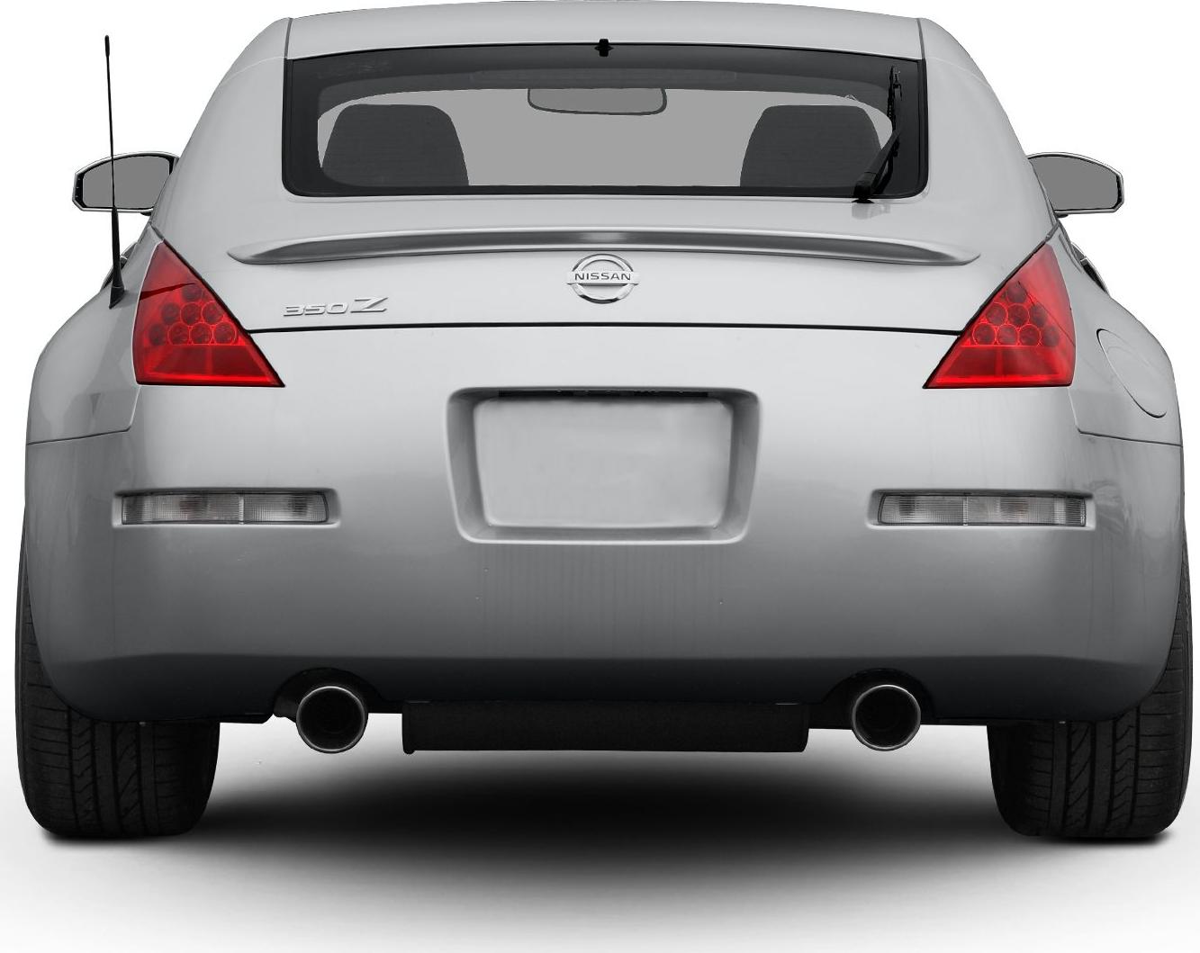 Dual exhaust pipes, integrated rear spoiler, distinctive triangular taillights