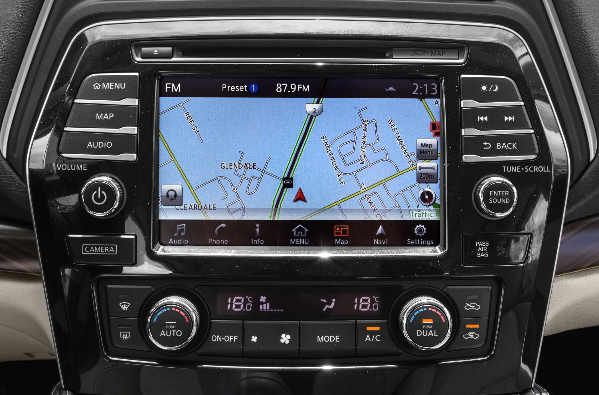 Touchscreen navigation system with dual-zone climate control dials