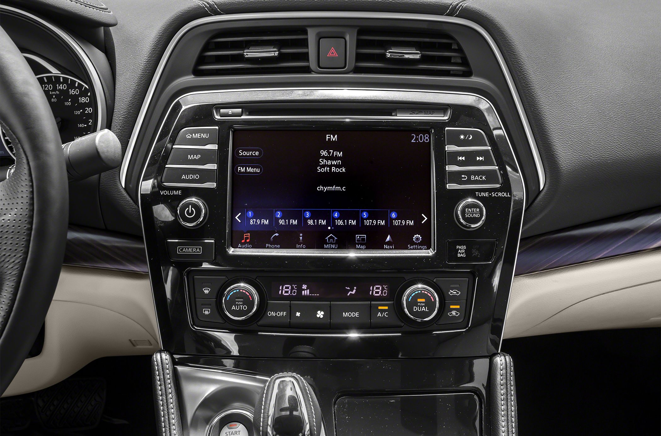 Multimedia touchscreen and dual-zone climate control panel
