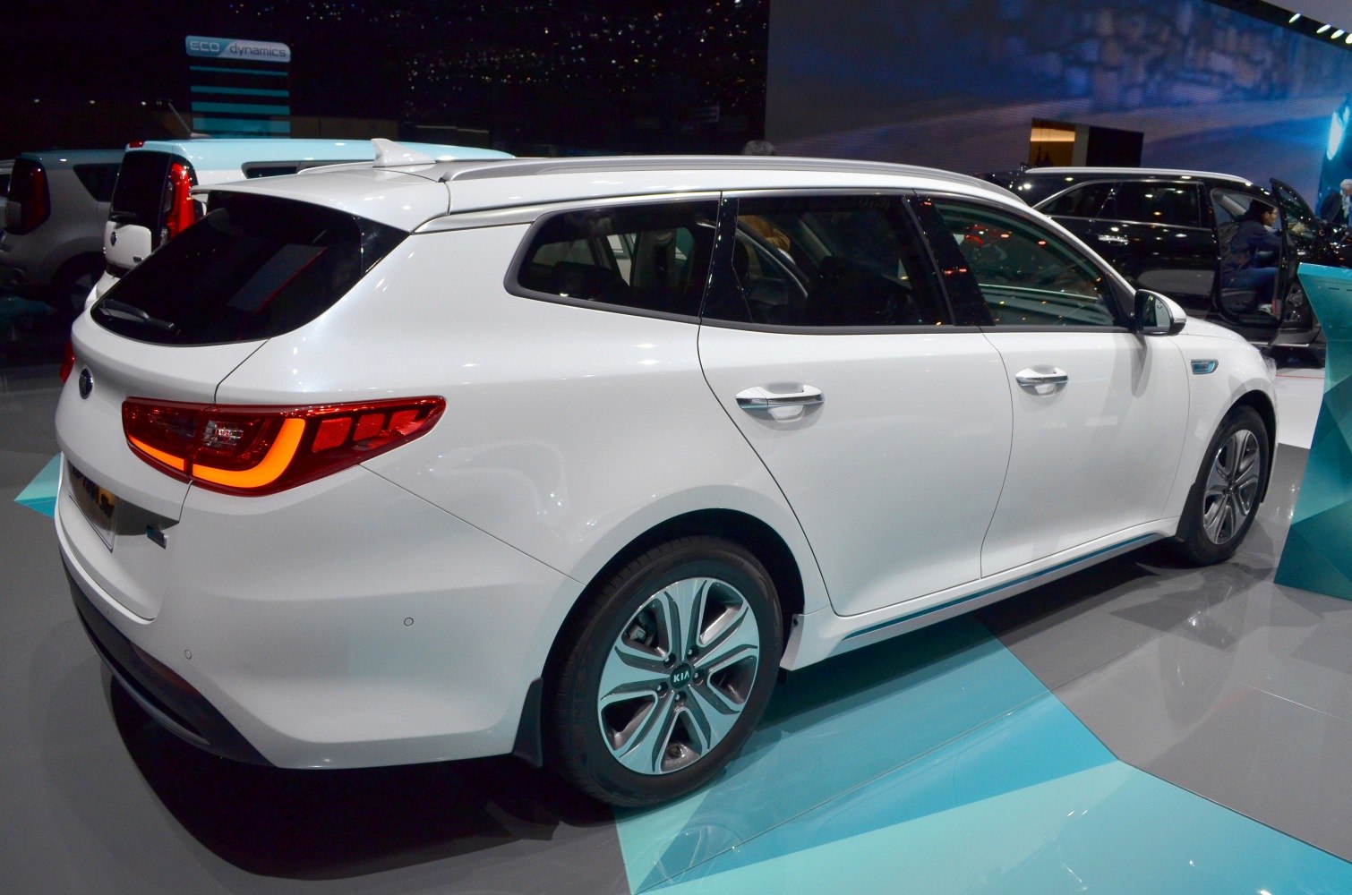 Rear side profile with LED taillights and alloy wheels