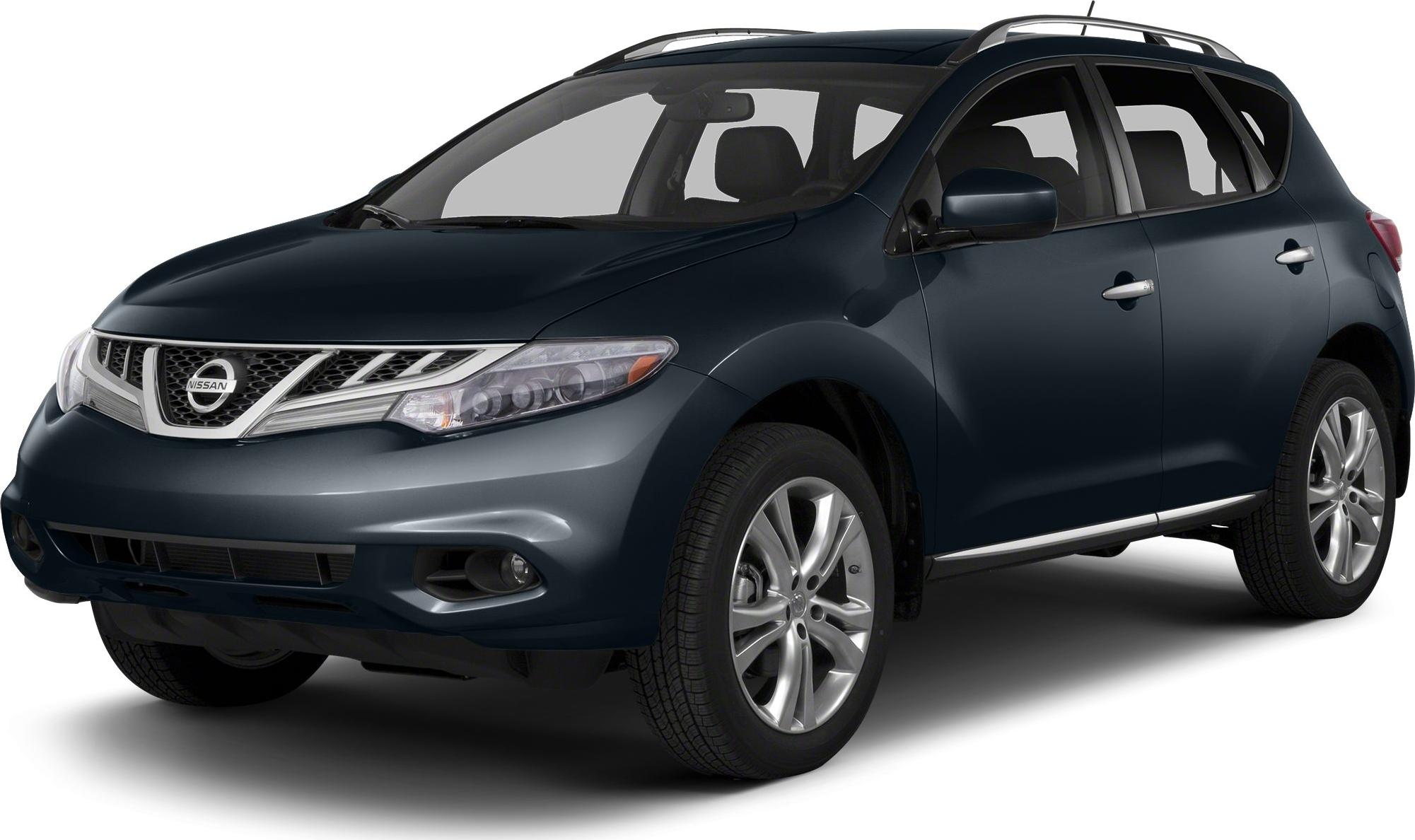 Front side view of a facelifted mid-size SUV with alloy wheels