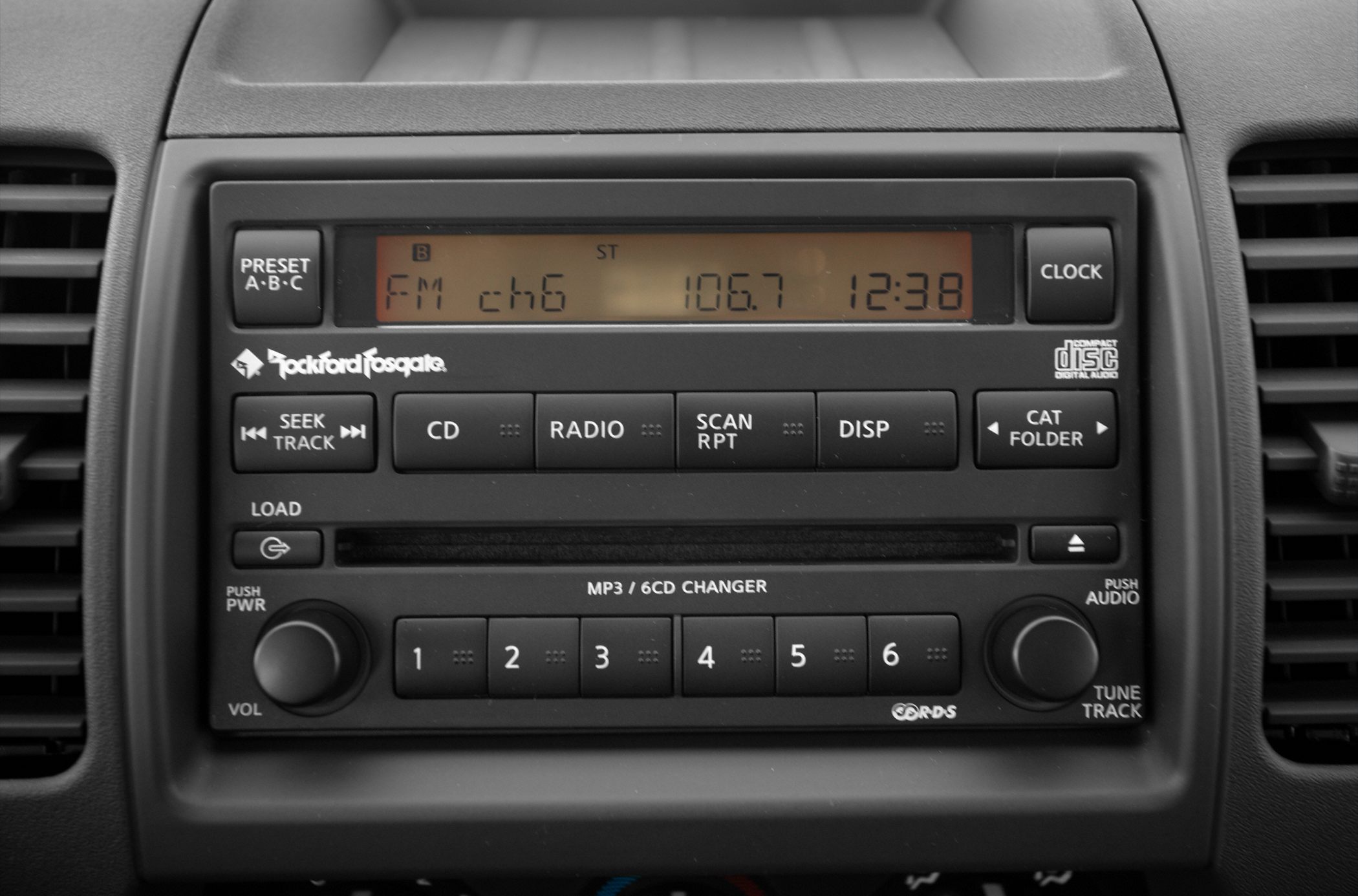 Rockford Fosgate MP3 6CD changer car audio system with radio controls