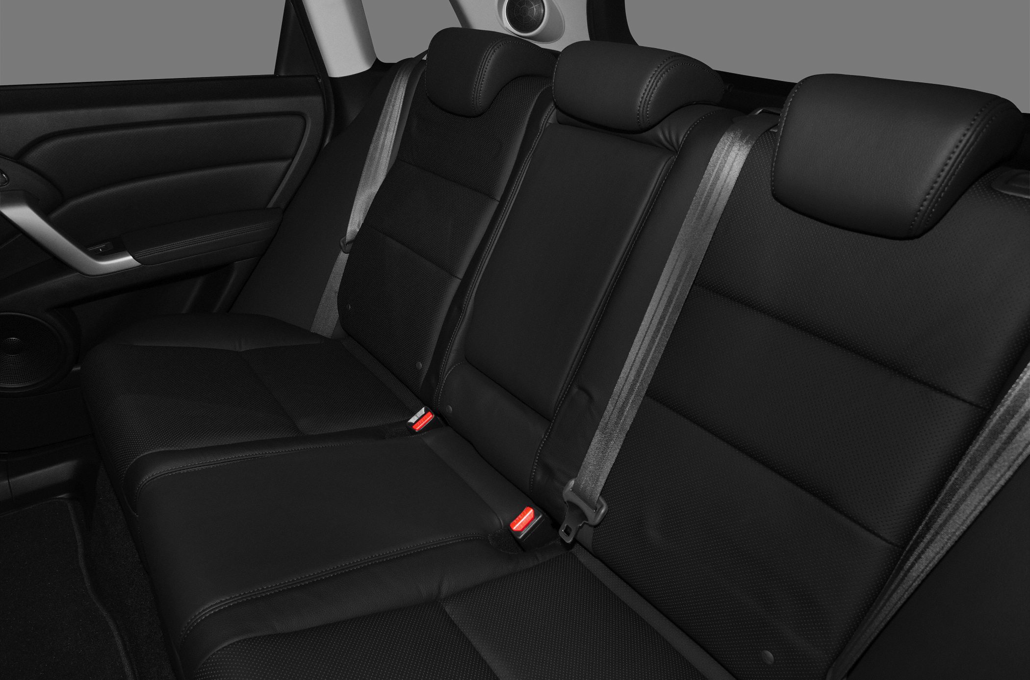 Black leather rear seats with headrests and seat belts