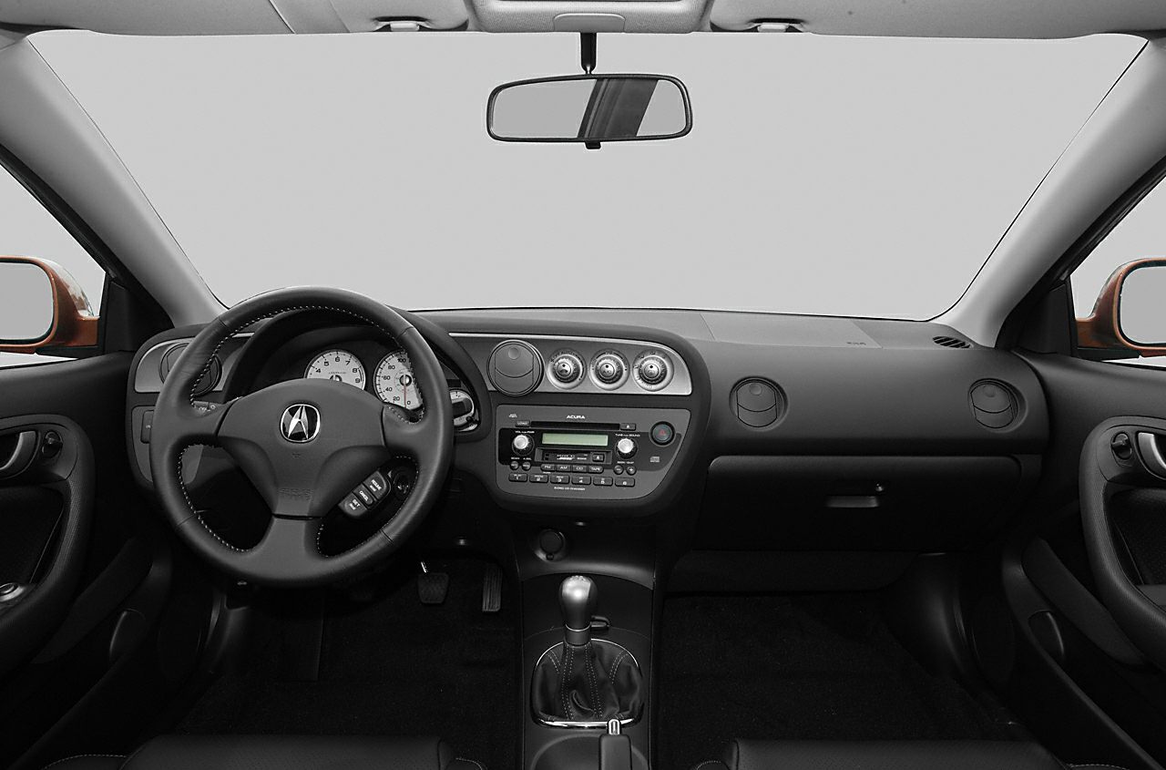 Dashboard and steering wheel with manual gear shift