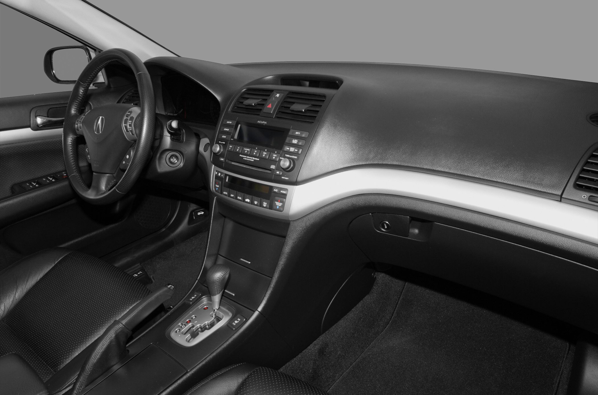 Dashboard and steering wheel with automatic gear shift