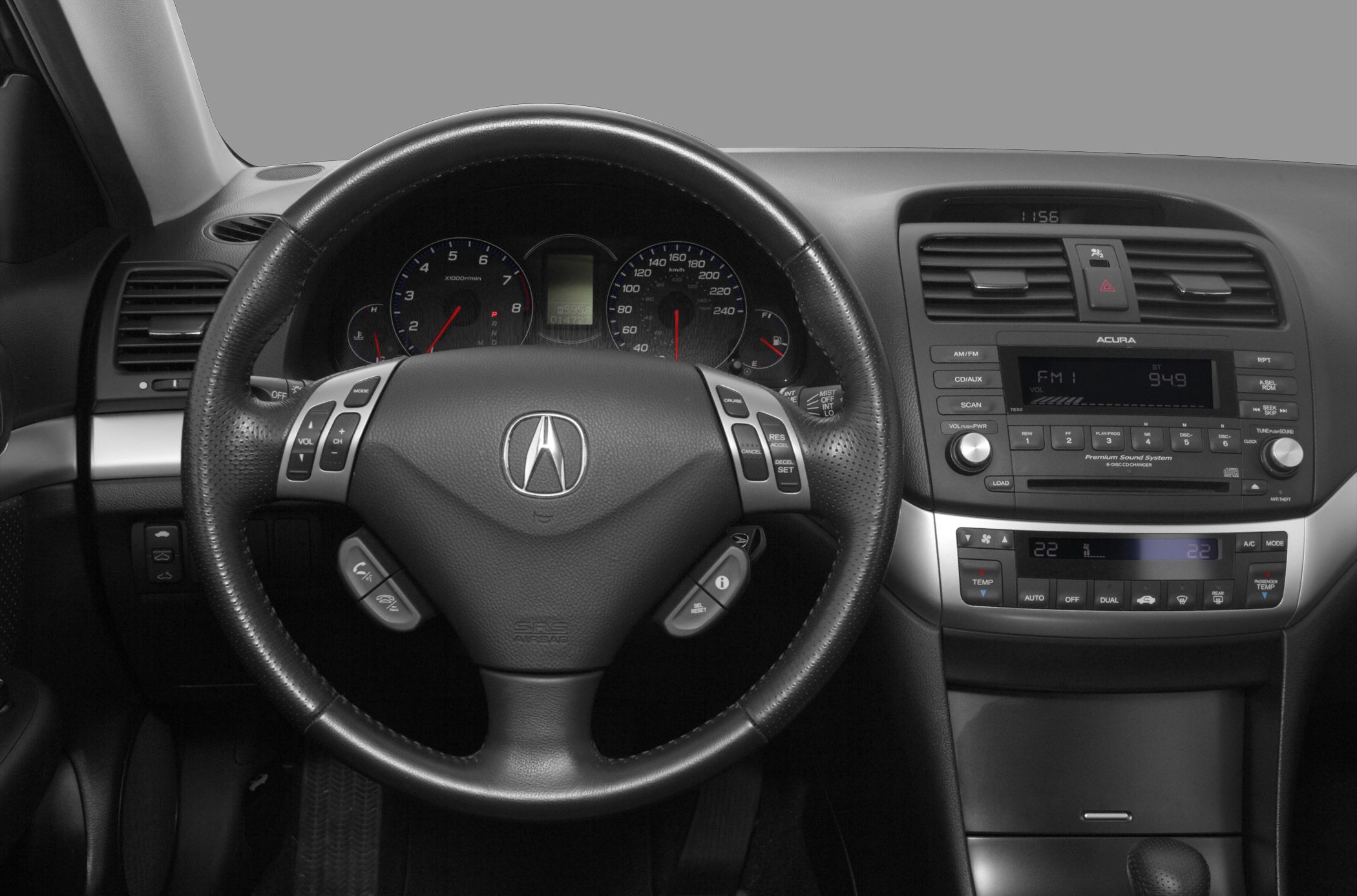 Steering wheel and dashboard with instrument cluster and central control panel