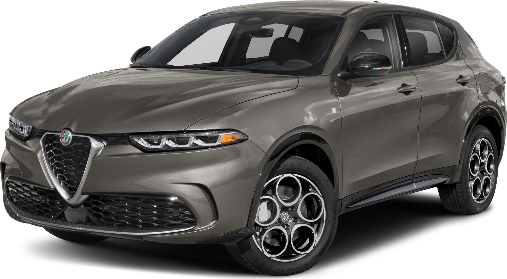 Distinctive front grille and sporty alloy wheels in side profile