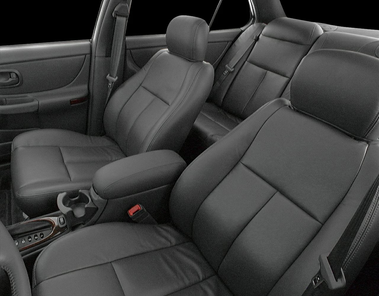 Leather seats, spacious front and rear cabin with armrest and cup holders