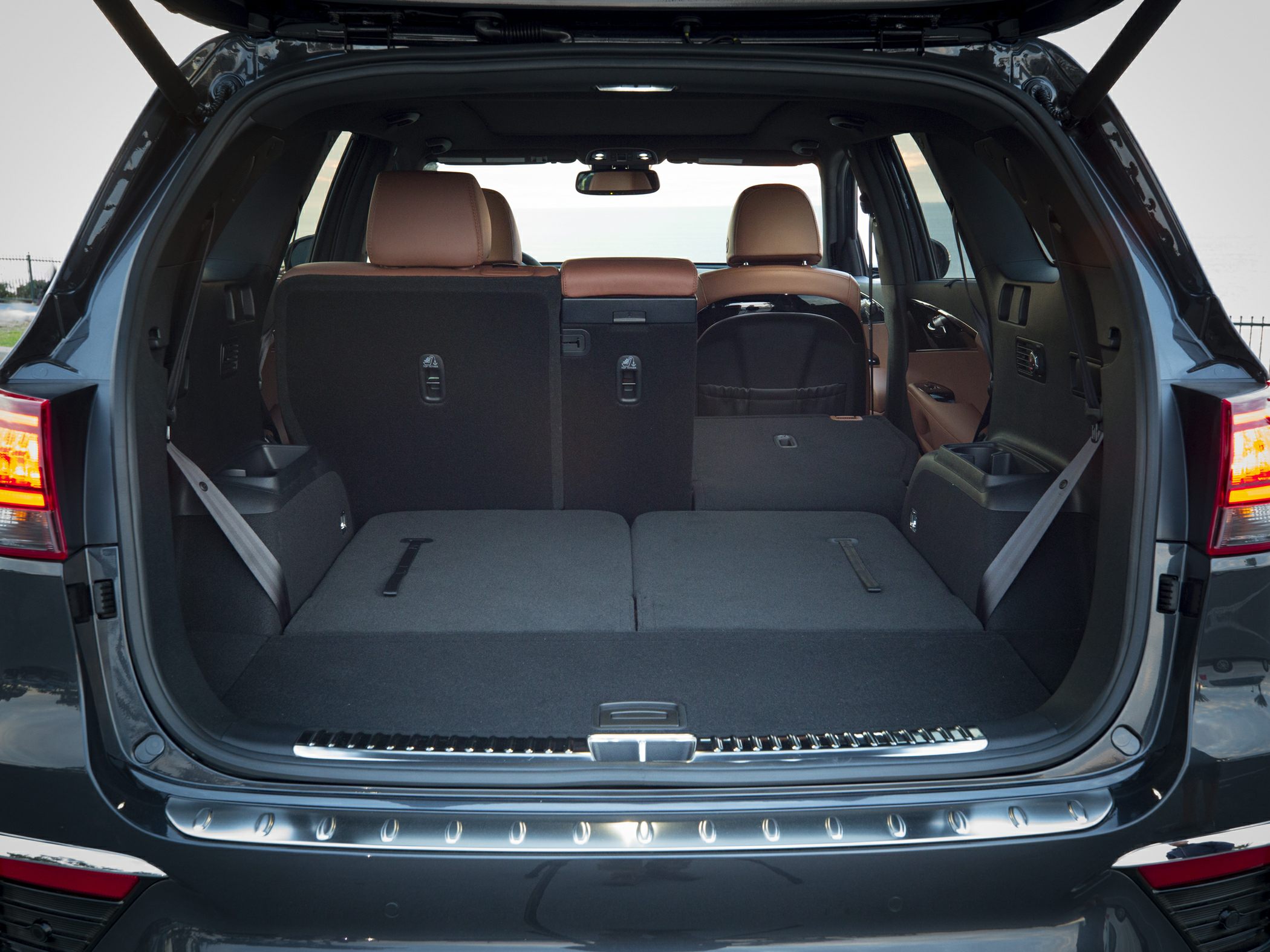 Fold-flat rear seats with spacious SUV cargo area interior