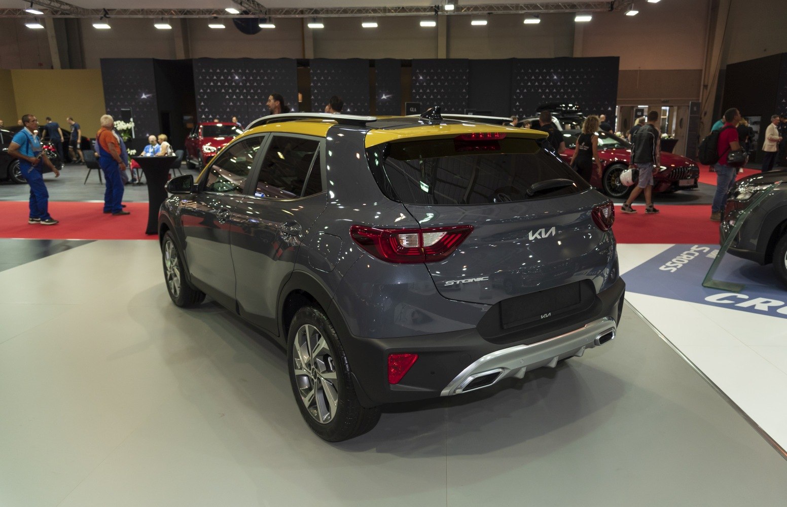 Rear taillights and dual exhaust of compact SUV