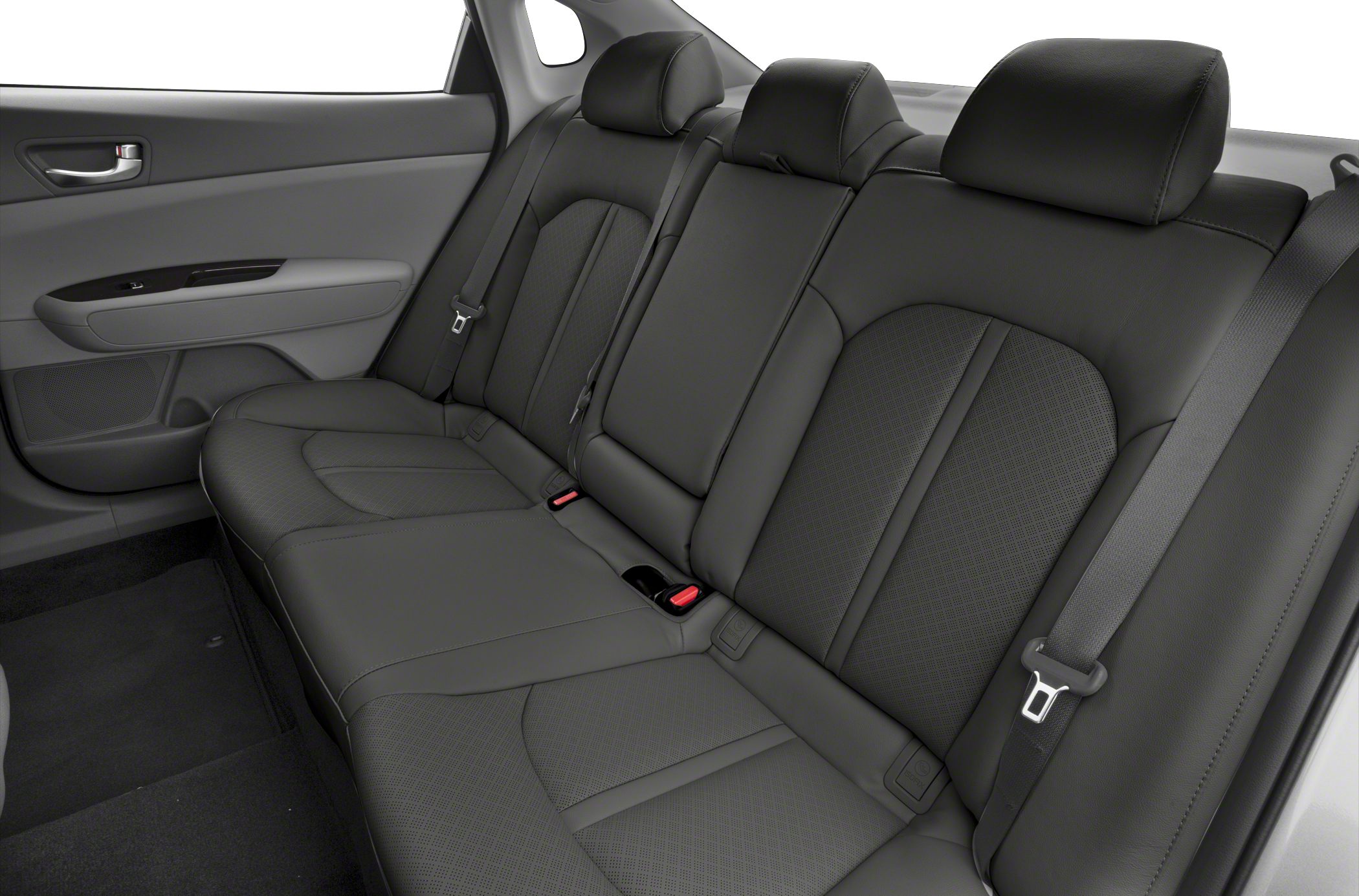 Black leather rear seats with integrated headrests and seatbelts