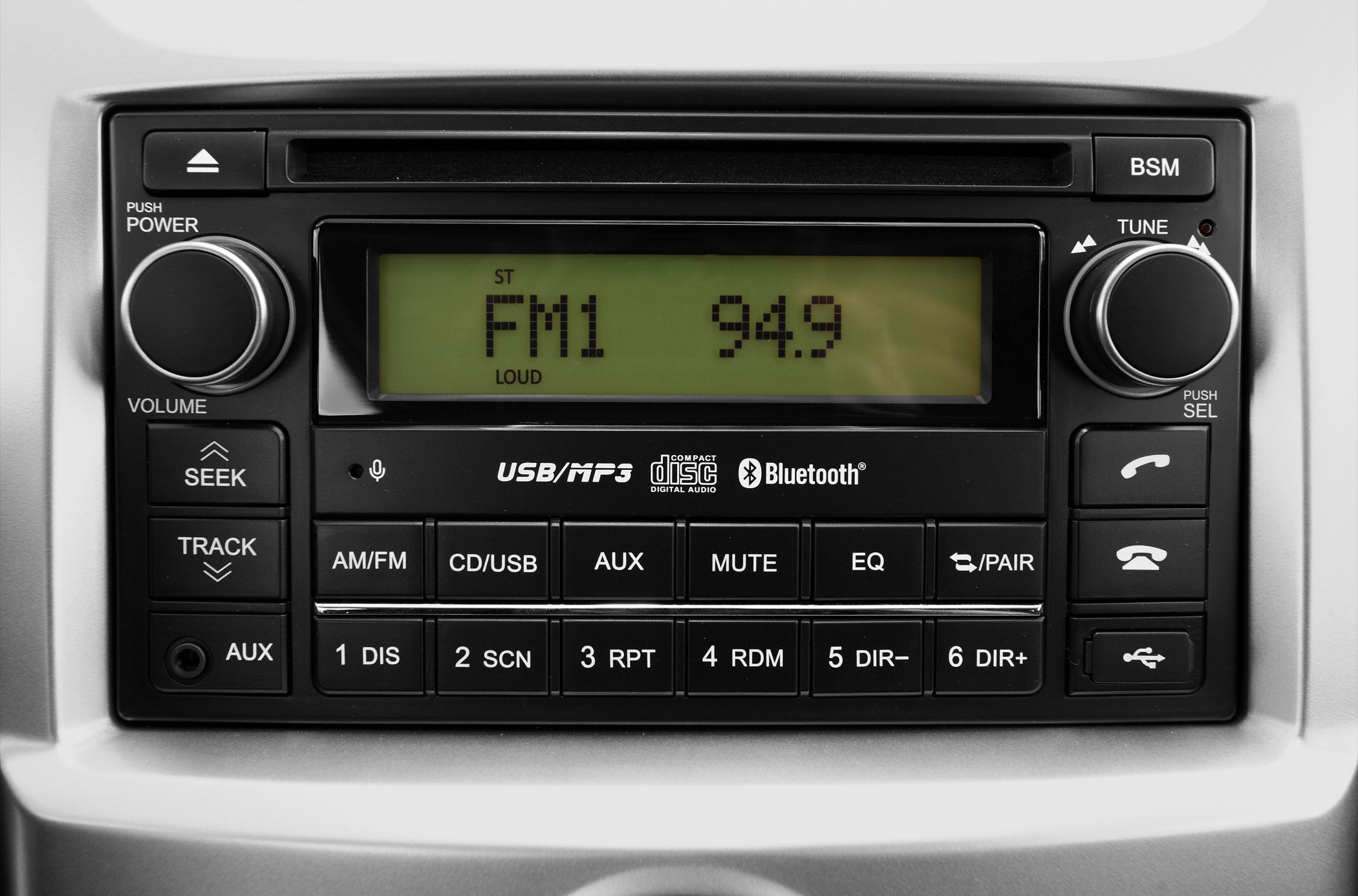 Car stereo with Bluetooth, USB, CD, AUX, FM radio, and hands-free controls